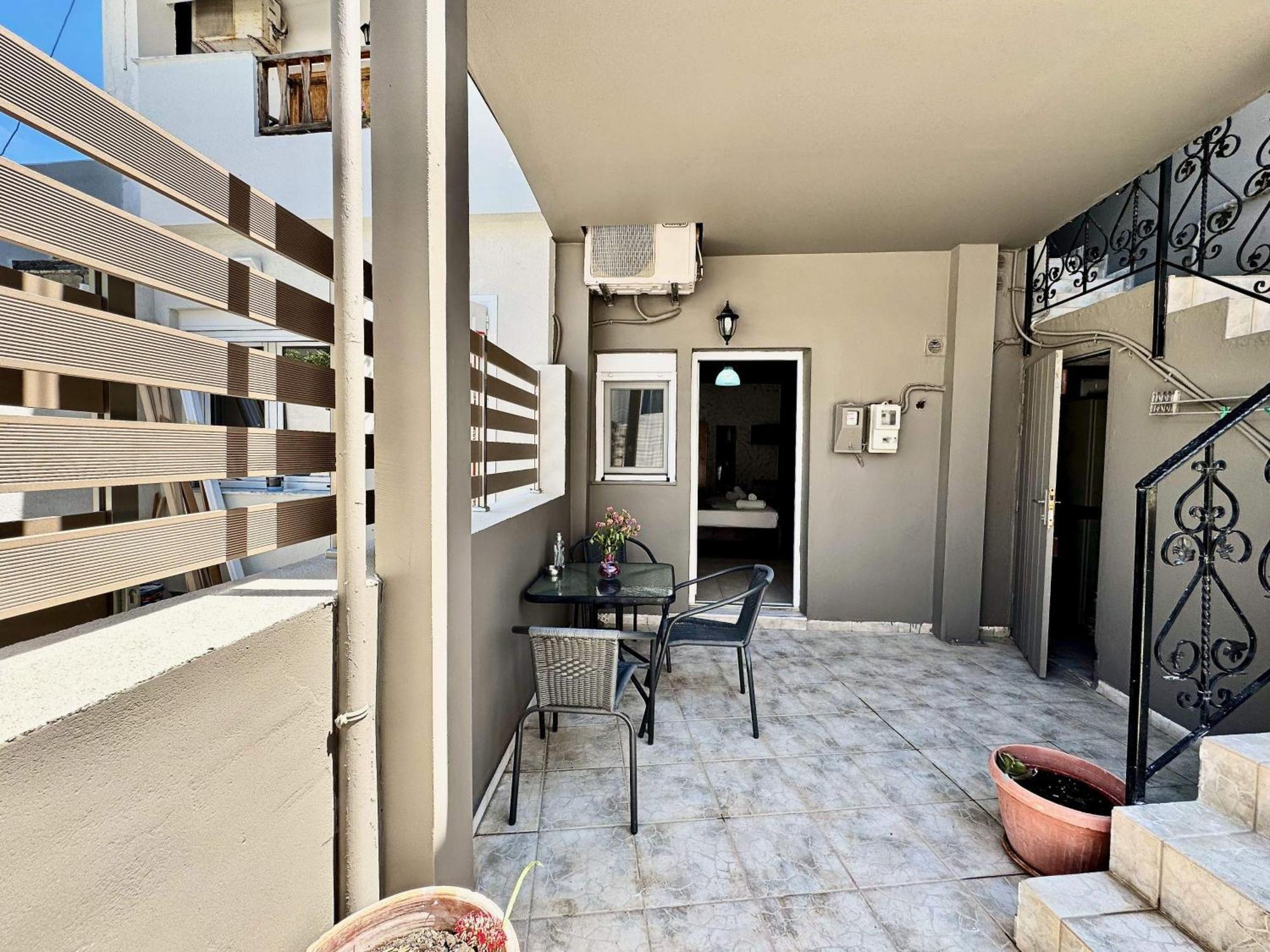 "Studios Anna" Lentas Exterior photo